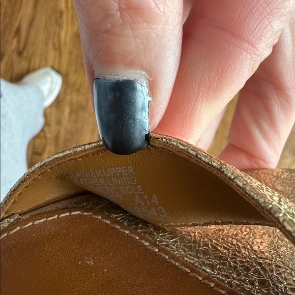 Tory Burch Metallic Gold Heels - Picture 8 of 8